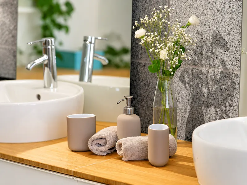 Modern bathroom with rain shower