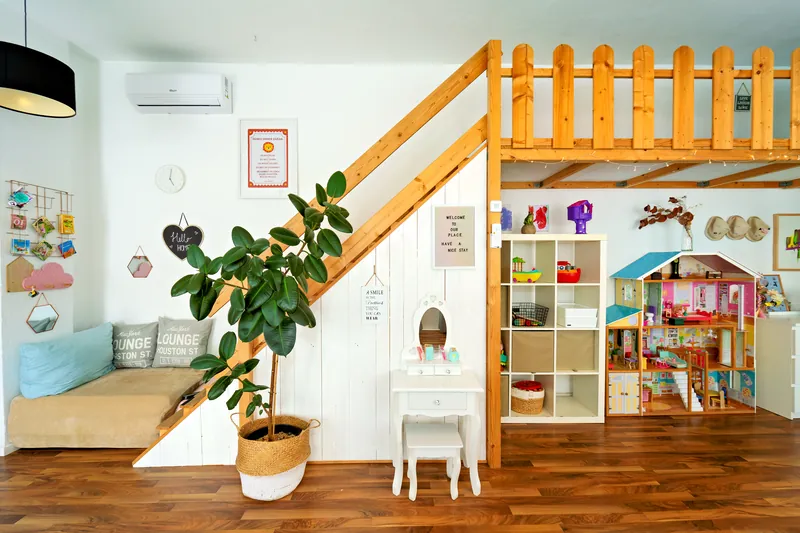 40 m² Kinderzimmer mit Spielbereich und Betten