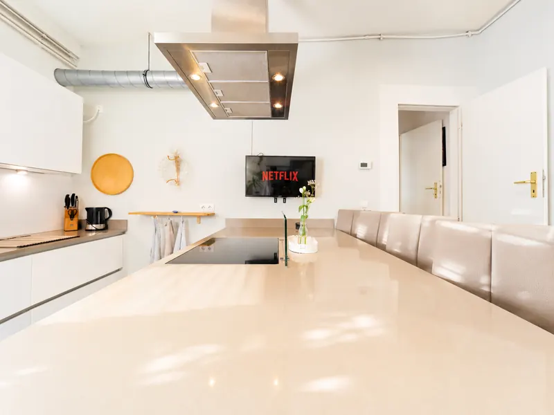 Fully equipped pro kitchen with cooking island